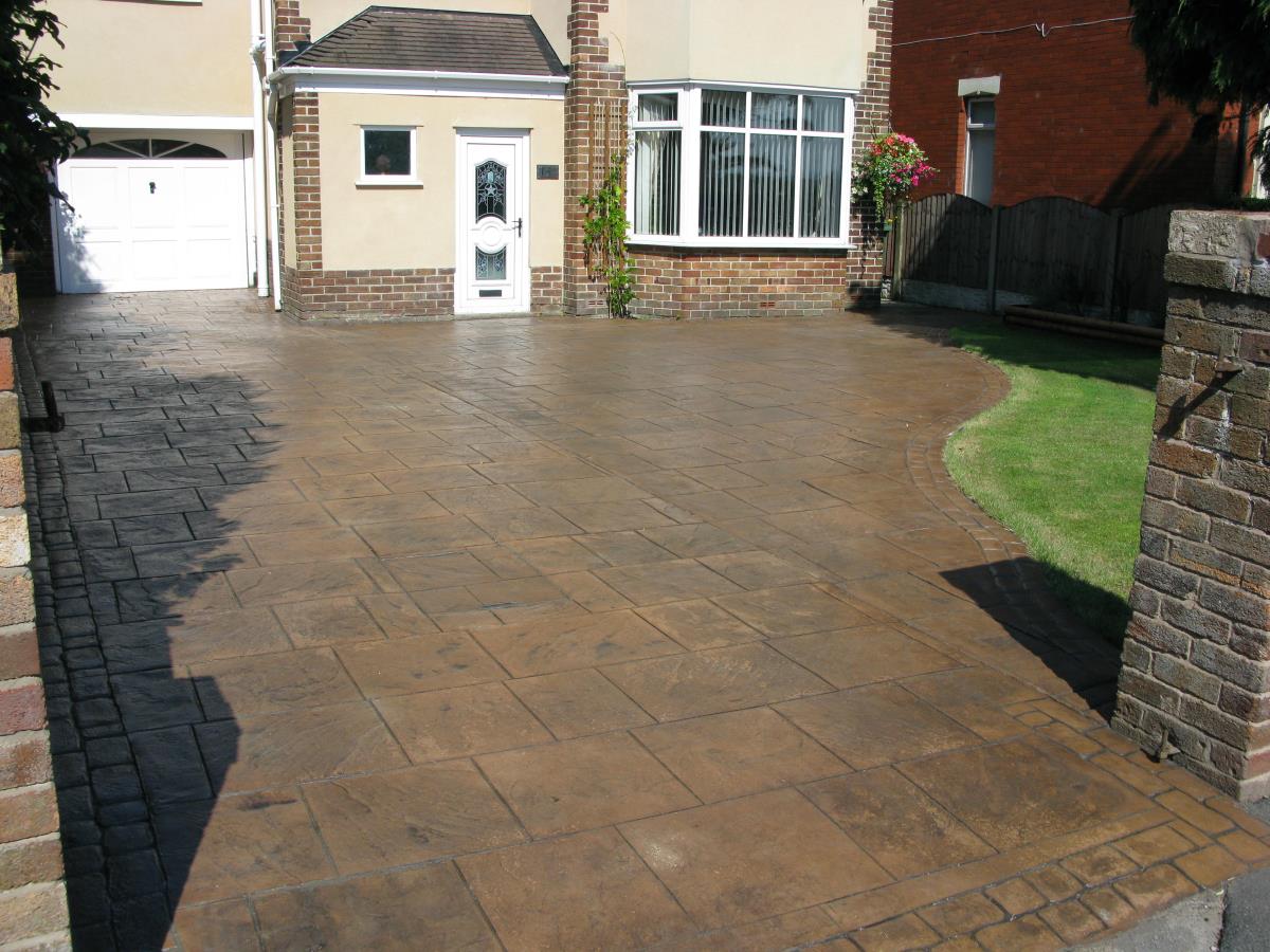 Northern Cobblestone Driveways Blackpool / Concrete Driveways